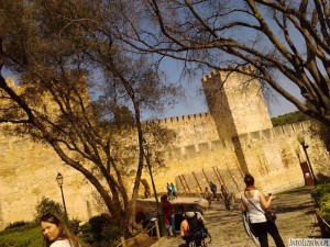 Zamek św. Jerzego w Lizbonie zdjęcia fotografie przewodnik po Lizbonie i Alfamie foto