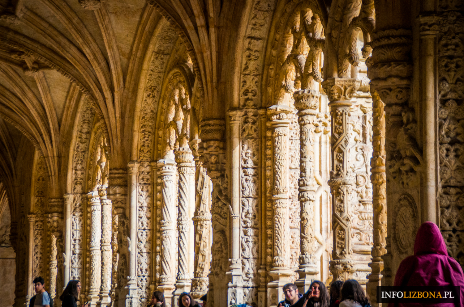 Klasztor Hieronimitów w Belem Lizbonie Kościół Mosteiro dos Jeronimos Lisboa Polski Przewodnik Lizbona Lisbona UNESCO zwiedzanie atrakcje zabytki turystyczne zdjęcia fotografie