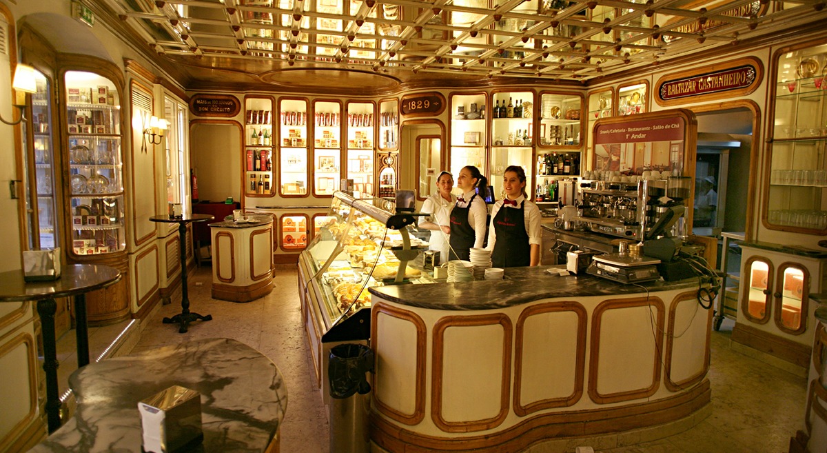 Lizbona Kawiarnie Najpiękniejsze kawiarnie w Lizbonie Przewodnik Pastelarie TOP 10