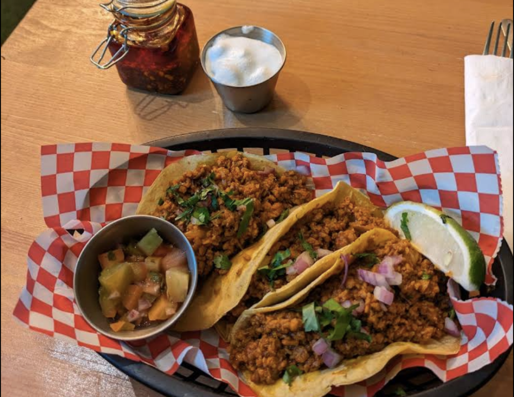 Polecane restauracje w Lizbonie 2025 Przewodnik kulinarny Lizbona Gdzie warto dobrze i lokalnie zjeść Lisbona Przewodnik Portugalia Ryby dobre z rybami zwiedzanie foodtour wycieczki kulinarne Lizbona