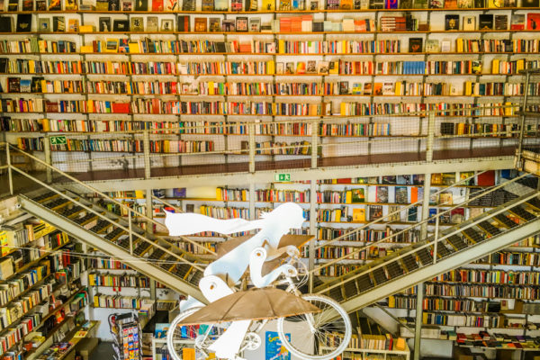 LX Factory w Lizbonie przewodnik opis zdjęcia street art Lisbona Lisboa Lisboa Inna Lizbona nieturystyczna LXF LXFactory