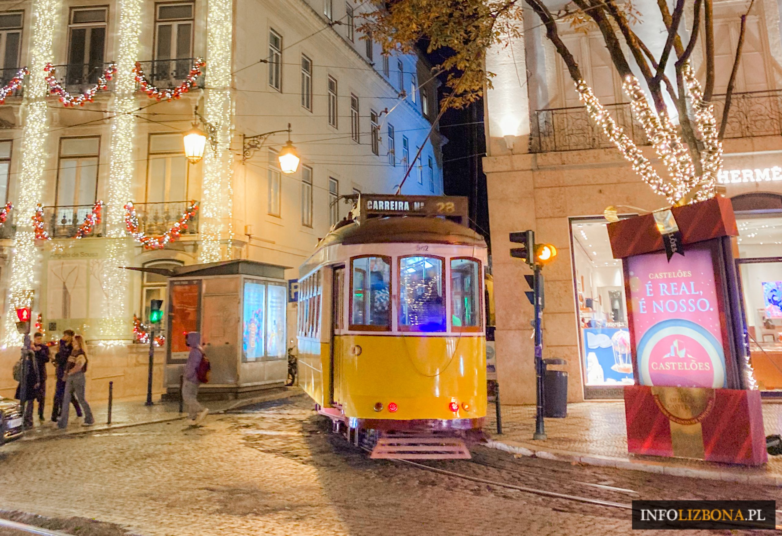 Lizbona Boże Narodzenie w Lizbonie 2021 Święta Lisbona Portugalia Polski Przewodnik po Portugalii Opis Tradycje Bożonarodzeniowe świąteczne w Portugalii Prezenty Pasterka Jarmarki 