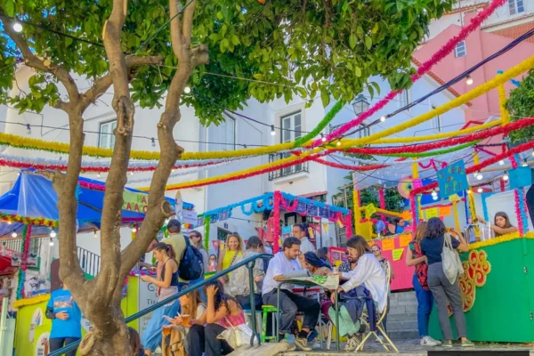Festiwal sw Antoniego Lizbona Sardynki Santos Populares Noc w Lizbonie Polski Przewodnik Alfama